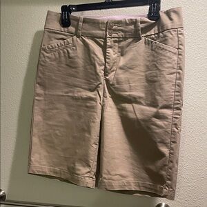 Dockers Women's Tan Bermudas